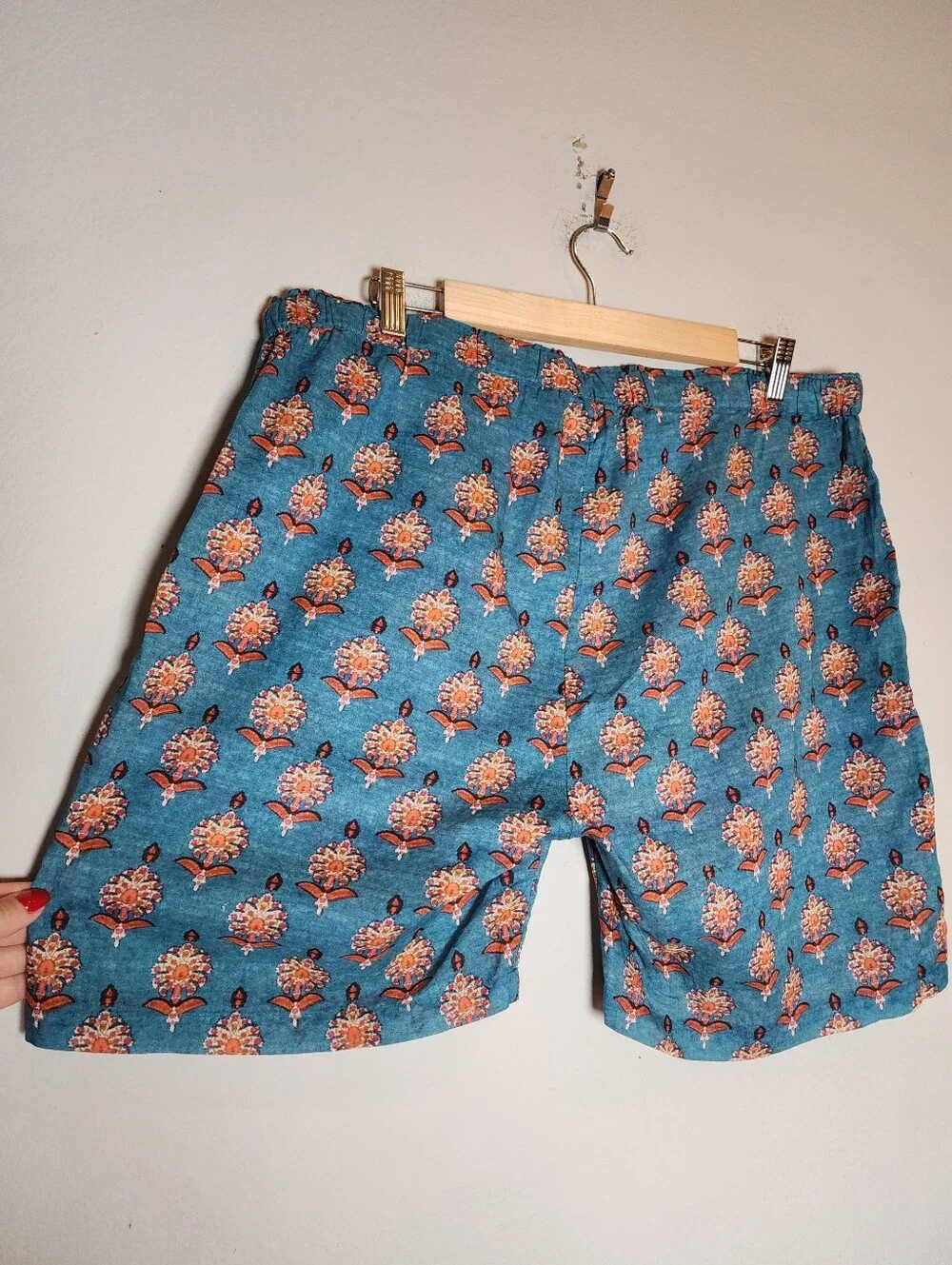 Sundance 100% Cotton Lightweight Pull On Drawstring Shorts Blue Pattern Large